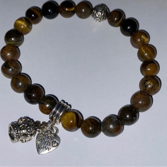 8mm Tiger Eye w Crown and Made with love Charm - Picture 3 of 3